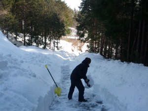 雪かき中