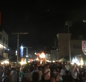 火祭り・人込み